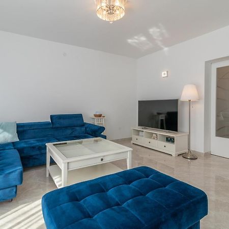 Oleandar Lägenhet Trogir Exteriör bild